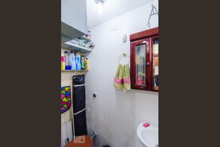 Apartamento à venda com 65m², 2 quartos e 1 vaga Apartamento à venda com 65m², 2 quartos e 1 vagaBanheiro de serviço