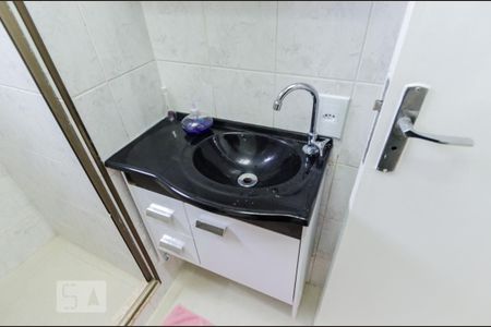 Apartamento à venda com 65m², 2 quartos e 1 vaga Apartamento à venda com 65m², 2 quartos e 1 vagaBanheiro
