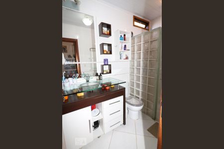 Casa à venda com 267m², 4 quartos e 4 vagasBanheiro 1