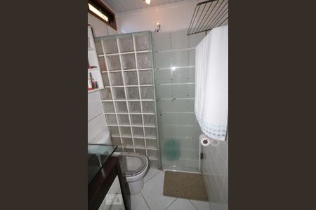 Casa à venda com 267m², 4 quartos e 4 vagasBanheiro 1