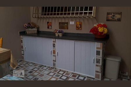 Casa à venda com 75m², 2 quartos e 1 vaga Casa à venda com 75m², 2 quartos e 1 vagaÁrea de Serviço