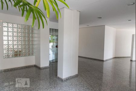 Apartamento à venda com 70m², 2 quartos e 2 vagas Apartamento à venda com 70m², 2 quartos e 2 vagasSalão de festas