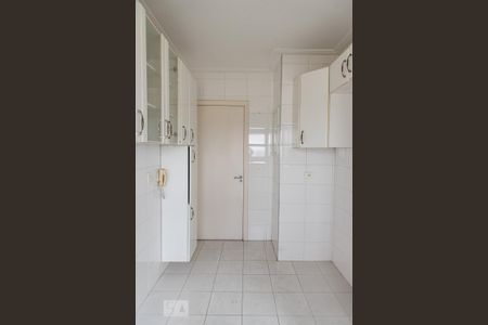 Apartamento à venda com 70m², 2 quartos e 2 vagas Apartamento à venda com 70m², 2 quartos e 2 vagasCozinha