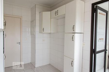 Apartamento à venda com 70m², 2 quartos e 2 vagas Apartamento à venda com 70m², 2 quartos e 2 vagasCozinha