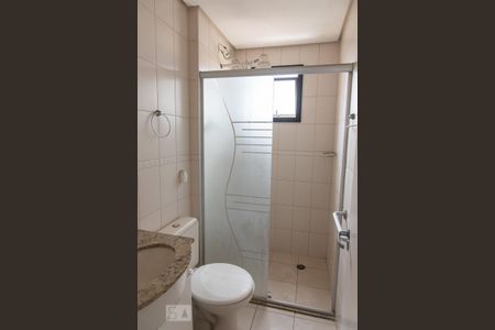 Apartamento à venda com 70m², 2 quartos e 2 vagas Apartamento à venda com 70m², 2 quartos e 2 vagasBanheiro