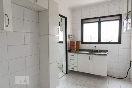 Apartamento à venda com 70m², 2 quartos e 2 vagas Apartamento à venda com 70m², 2 quartos e 2 vagasCozinha