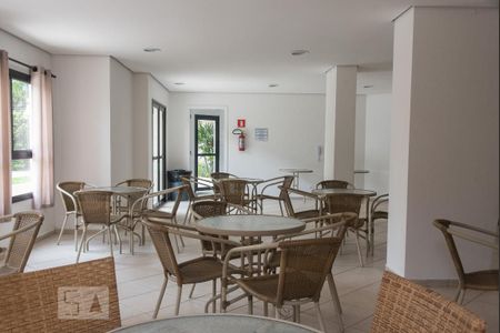 Apartamento à venda com 70m², 2 quartos e 2 vagas Apartamento à venda com 70m², 2 quartos e 2 vagasSalão de festas