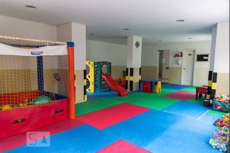 Apartamento à venda com 70m², 2 quartos e 2 vagas Apartamento à venda com 70m², 2 quartos e 2 vagasBrinquedoteca