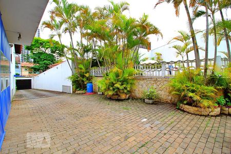 Casa para alugar com 400m², 4 quartos e 30 vagasGaragem