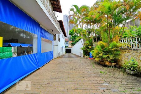 Casa para alugar com 400m², 4 quartos e 30 vagasGaragem