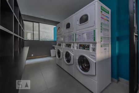 Apartamento à venda com 33m², 2 quartos e sem vaga Apartamento à venda com 33m², 2 quartos e sem vagaÁrea comum - Lavanderia