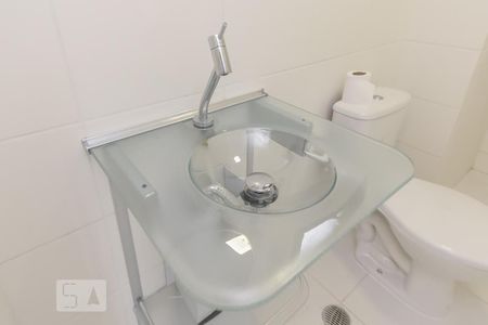 Apartamento à venda com 33m², 2 quartos e sem vaga Apartamento à venda com 33m², 2 quartos e sem vagaBanheiro