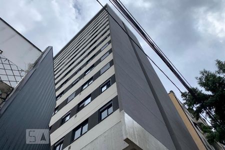 Apartamento à venda com 33m², 2 quartos e sem vaga Apartamento à venda com 33m², 2 quartos e sem vagaFachada do Prédio
