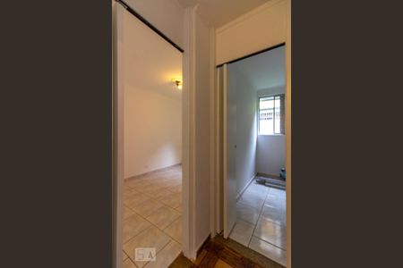 Apartamento para alugar com 60m², 2 quartos e 1 vaga Apartamento para alugar com 60m², 2 quartos e 1 vagaHall Dormitórios
