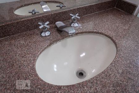 Apartamento para alugar com 50m², 1 quarto e 1 vagaBanheiro social 