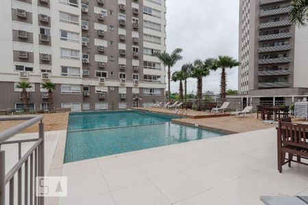 Apartamento à venda com 62m², 2 quartos e 1 vaga Apartamento à venda com 62m², 2 quartos e 1 vagaÁrea comum - Piscina
