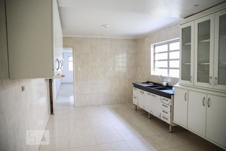 Casa à venda com 120m², 3 quartos e 2 vagas Casa à venda com 120m², 3 quartos e 2 vagasCozinha