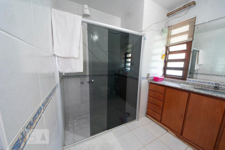 Casa à venda com 400m², 4 quartos e 4 vagasBanheiro 3