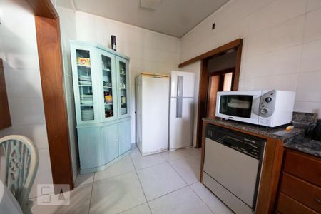 Casa à venda com 400m², 4 quartos e 4 vagasCozinha