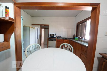 Casa à venda com 400m², 4 quartos e 4 vagasCozinha