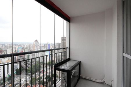 Varanda de kitnet/studio para alugar com 1 quarto, 24m² em Consolação, São Paulo