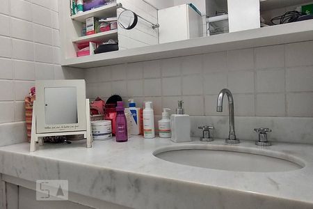 Apartamento à venda com 97m², 3 quartos e 1 vagaBanheiro da Suíte Detalhe