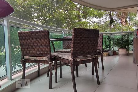 Apartamento à venda com 97m², 3 quartos e 1 vagaVaranda da Sala