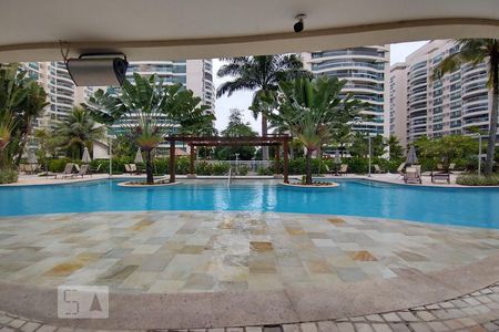 Apartamento à venda com 97m², 3 quartos e 1 vagaÁrea comum - Piscina