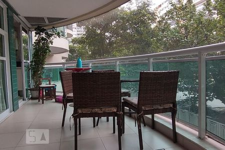 Apartamento à venda com 97m², 3 quartos e 1 vagaVaranda da Sala