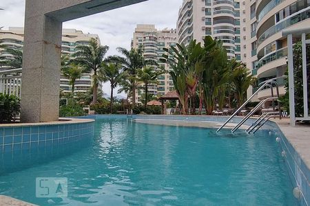Apartamento à venda com 97m², 3 quartos e 1 vagaÁrea comum - Piscina