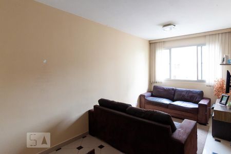 Sala de apartamento para alugar com 3 quartos, 78m² em Jardim Ester Yolanda, São Paulo