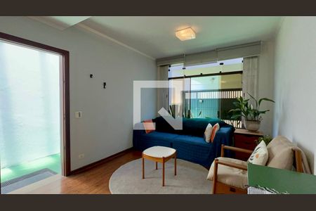 Sala de casa à venda com 2 quartos, 128m² em Vila Madalena, São Paulo