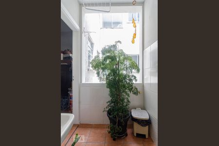 Apartamento à venda com 57m², 2 quartos e sem vaga Apartamento à venda com 57m², 2 quartos e sem vagaÁrea de serviço