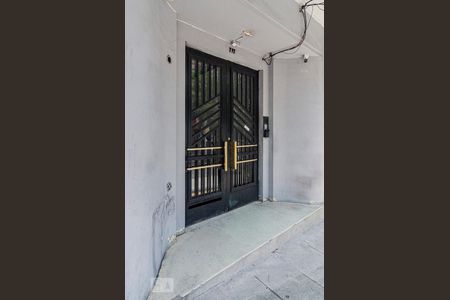 Apartamento à venda com 57m², 2 quartos e sem vaga Apartamento à venda com 57m², 2 quartos e sem vagaFachada