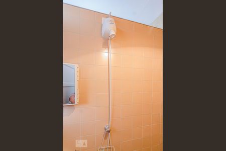 Apartamento à venda com 57m², 2 quartos e sem vaga Apartamento à venda com 57m², 2 quartos e sem vagaBanheiro de serviço