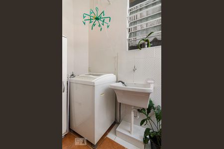 Apartamento à venda com 57m², 2 quartos e sem vaga Apartamento à venda com 57m², 2 quartos e sem vagaÁrea de serviço