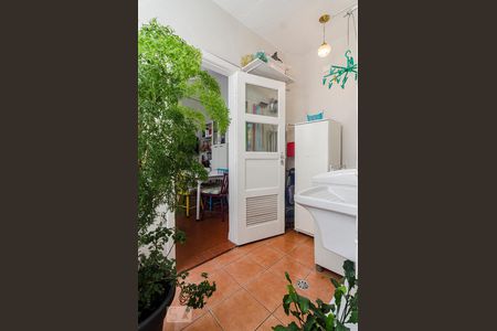 Apartamento à venda com 57m², 2 quartos e sem vaga Apartamento à venda com 57m², 2 quartos e sem vagaÁrea de serviço