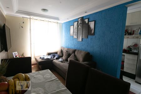 Sala de apartamento à venda com 2 quartos, 49m² em Vila Carmosina, São Paulo