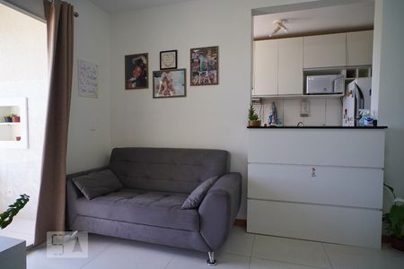 Sala de apartamento para alugar com 2 quartos, 48m² em Morro Santana, Porto Alegre