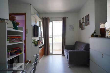 Sala de apartamento para alugar com 2 quartos, 48m² em Morro Santana, Porto Alegre