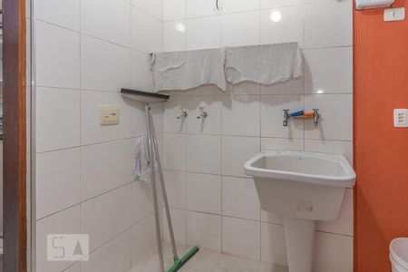 Casa à venda com 155m², 3 quartos e 2 vagas Casa à venda com 155m², 3 quartos e 2 vagasLavanderia