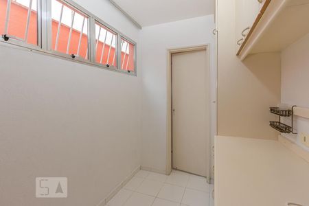 Casa à venda com 155m², 3 quartos e 2 vagas Casa à venda com 155m², 3 quartos e 2 vagasQuarto de Serviço