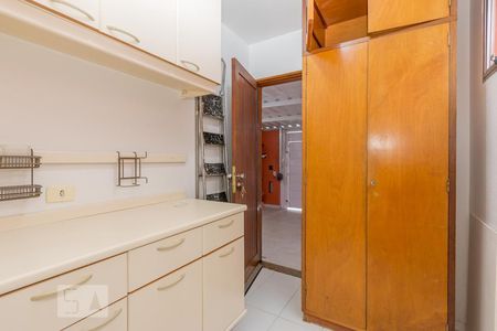 Casa à venda com 155m², 3 quartos e 2 vagas Casa à venda com 155m², 3 quartos e 2 vagasQuarto de Serviço