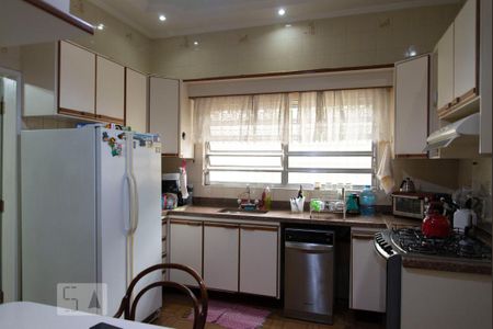 Casa à venda com 365m², 4 quartos e 4 vagasCozinha