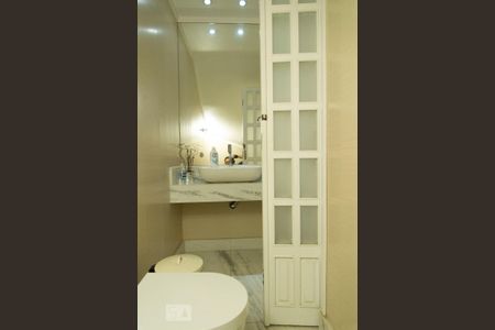 Casa à venda com 365m², 4 quartos e 4 vagasLavabo