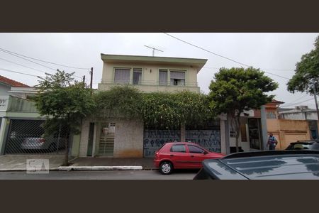 Casa à venda com 365m², 4 quartos e 4 vagasFachada