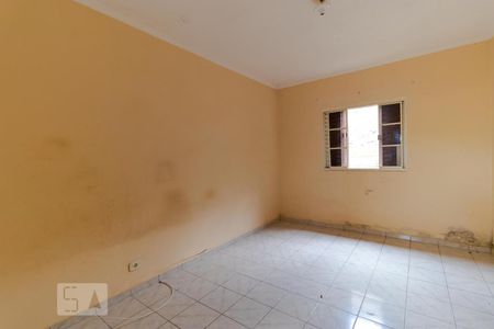 Casa à venda com 130m², 4 quartos e 3 vagas Casa à venda com 130m², 4 quartos e 3 vagasQuarto 04 (Fundos)