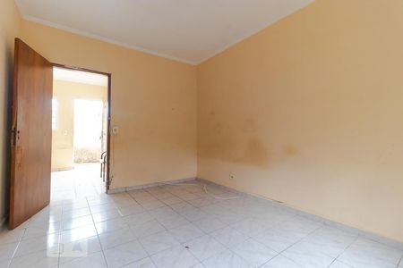 Casa à venda com 130m², 4 quartos e 3 vagas Casa à venda com 130m², 4 quartos e 3 vagasQuarto 04 (Fundos)