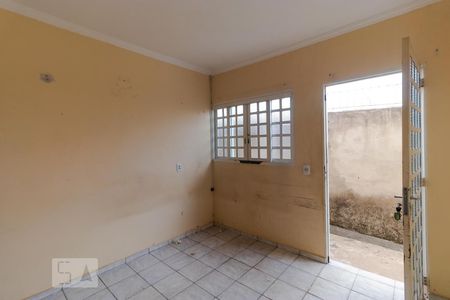 Casa à venda com 130m², 4 quartos e 3 vagas Casa à venda com 130m², 4 quartos e 3 vagasSala 02 (Fundos)