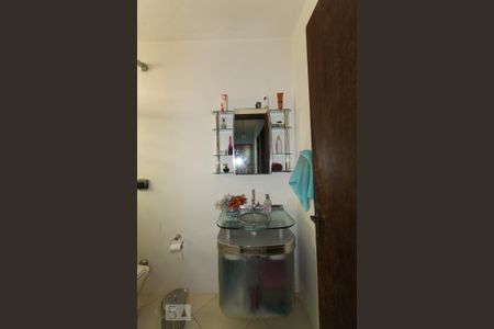 Apartamento à venda com 80m², 3 quartos e 1 vaga Apartamento à venda com 80m², 3 quartos e 1 vagaBanheiro